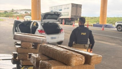 PRF apreende 20 kg de maconha em Caicó-RN e um fuzil AK 47 em Mossoró-RN